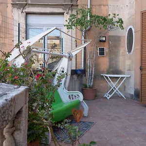john-mary-house-centro-storico.sicilyhotelsitaly.net/